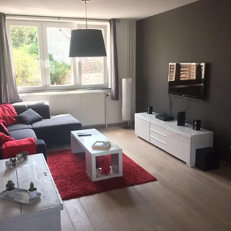 La Petite *